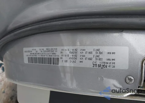 2017 Chrysler Pacifica Limited z USA, uszkodzony, nr VIN 2C4RC1GG8HR709736